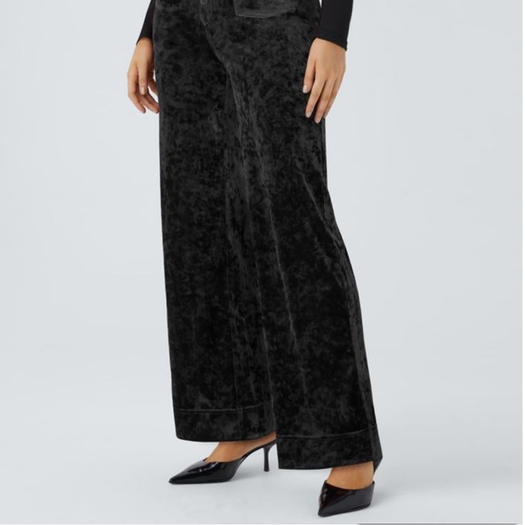 Halara High Waisted Pockets Straight Leg Velvet Casual Pants - Petite lg - Picture 2 of 6